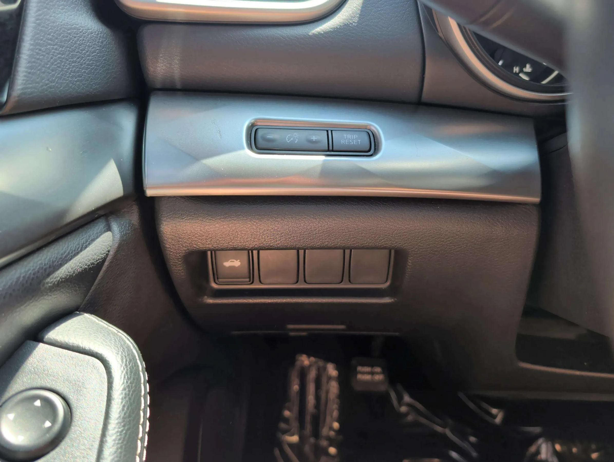Used 2020 Nissan Maxima 3.5 SV w/ Floor Mat Group FWD image 25