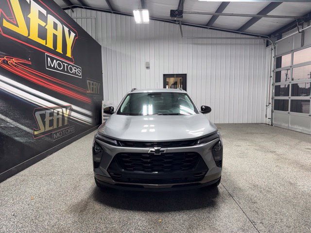 Used 2024 Chevrolet Trax ACTIV w/ Driver Confidence Package FWD image 16