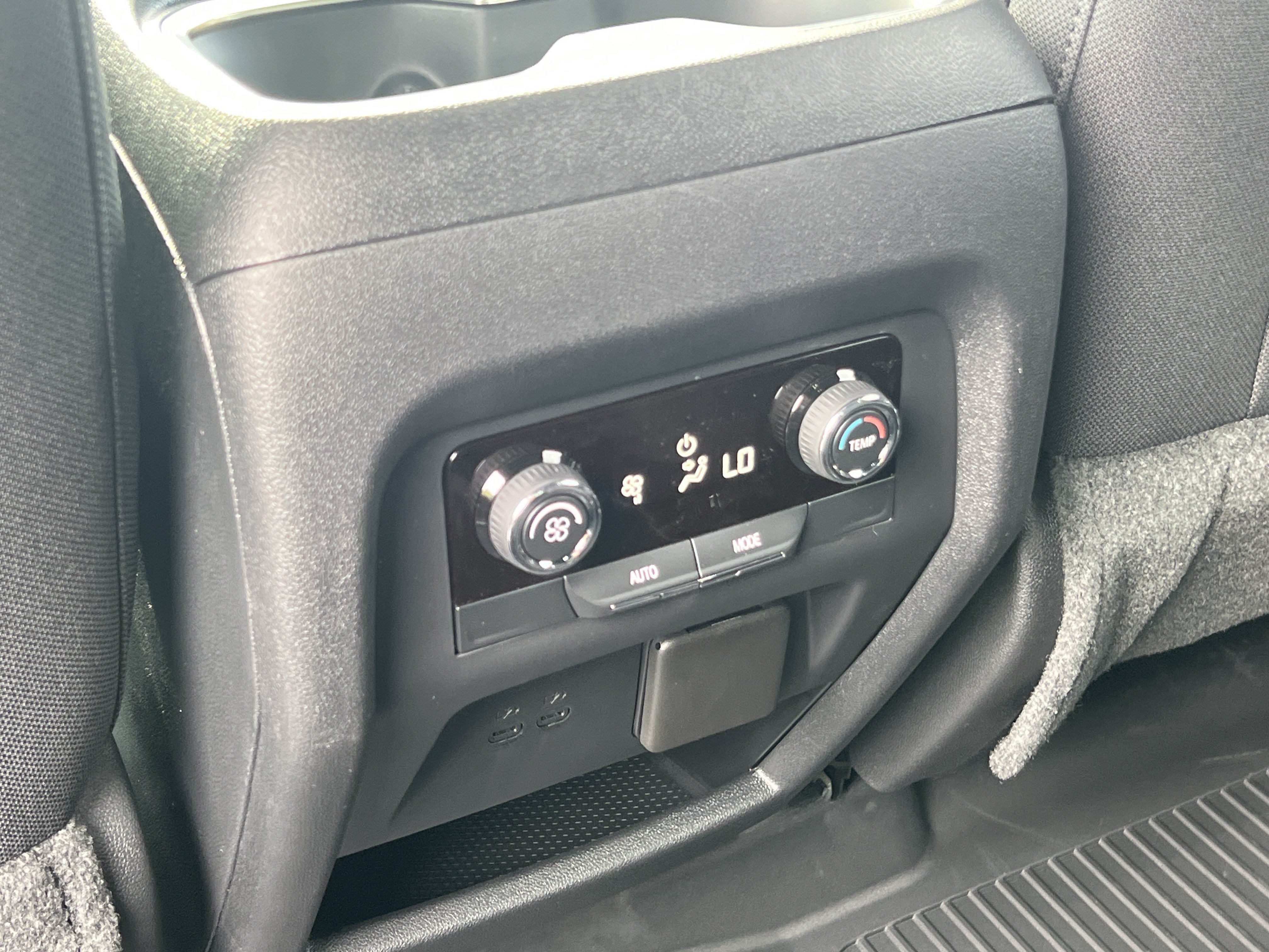 New 2027 Chevrolet Traverse LT w/ Enhanced Driving Package FWD image 35