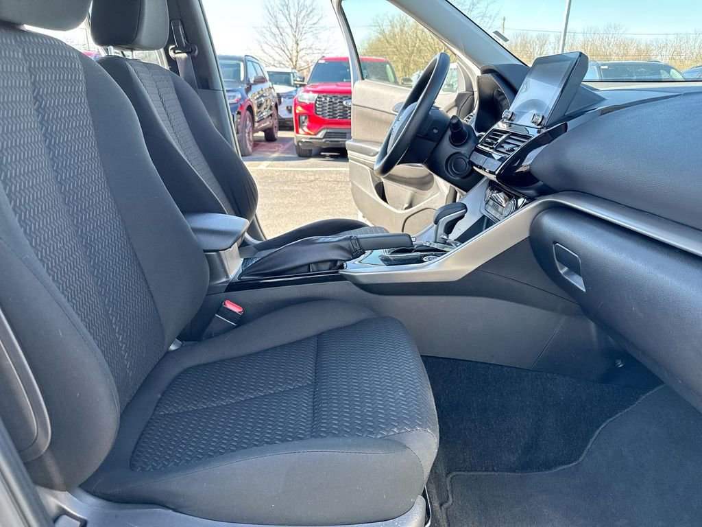 Used 2024 Mitsubishi Eclipse Cross LE AWD/4WD image 21