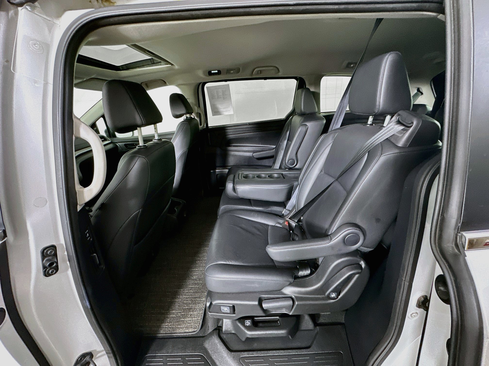 Used 2025 Honda Odyssey EX-L image 26