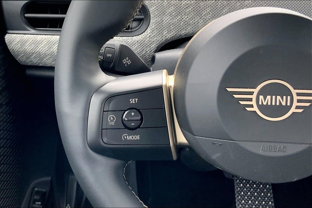 Certified 2025 MINI Cooper S FWD image 20