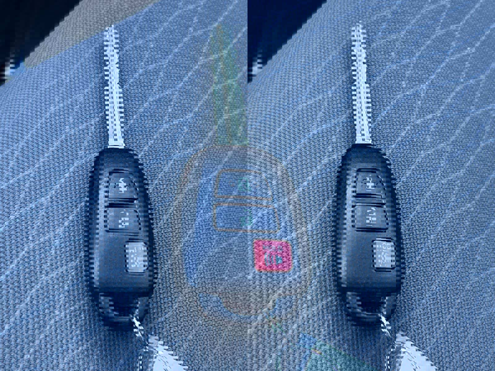 Used 2016 Toyota Tacoma SR5 w/ SR5 Appearance Package (SN) image 27