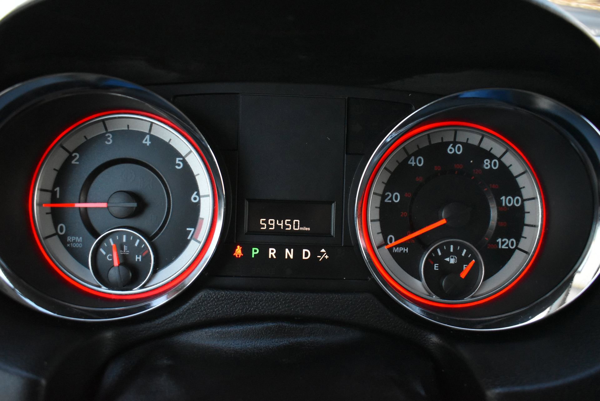 Used 2016 Dodge Grand Caravan SXT image 32