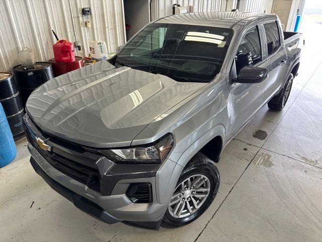 Used 2025 Chevrolet Colorado LT w/ Advanced Trailering Package AWD/4WD image 42