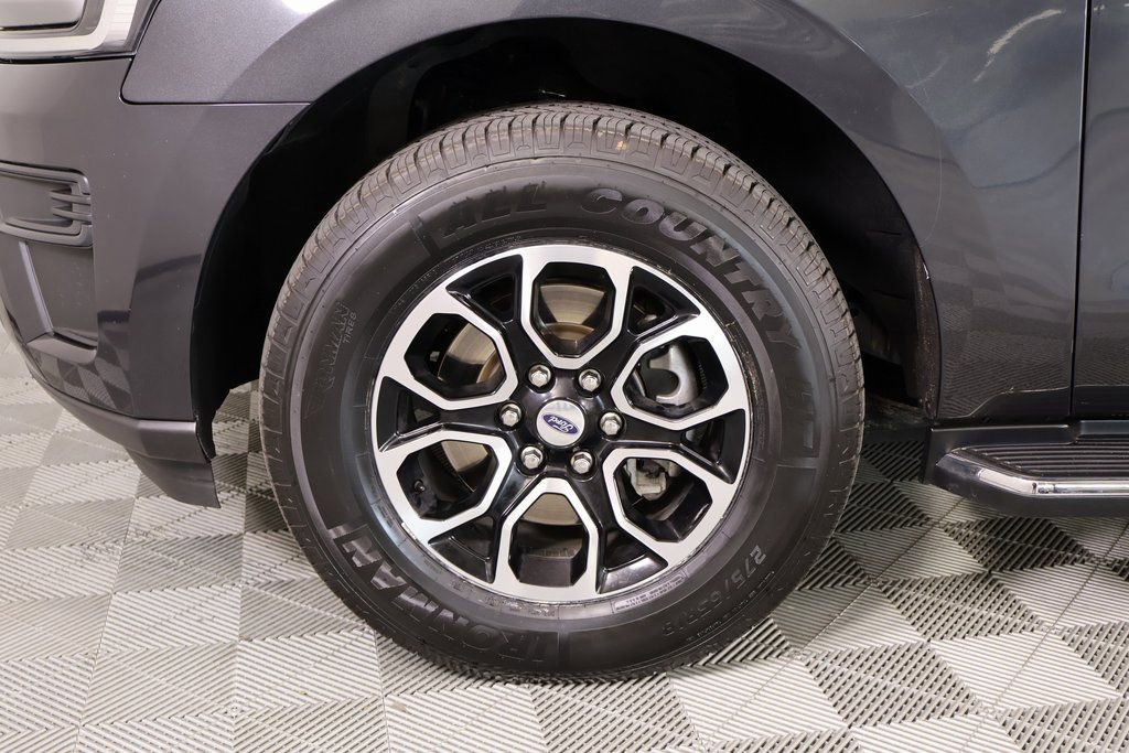 Used 2023 Ford Expedition Max XLT image 19