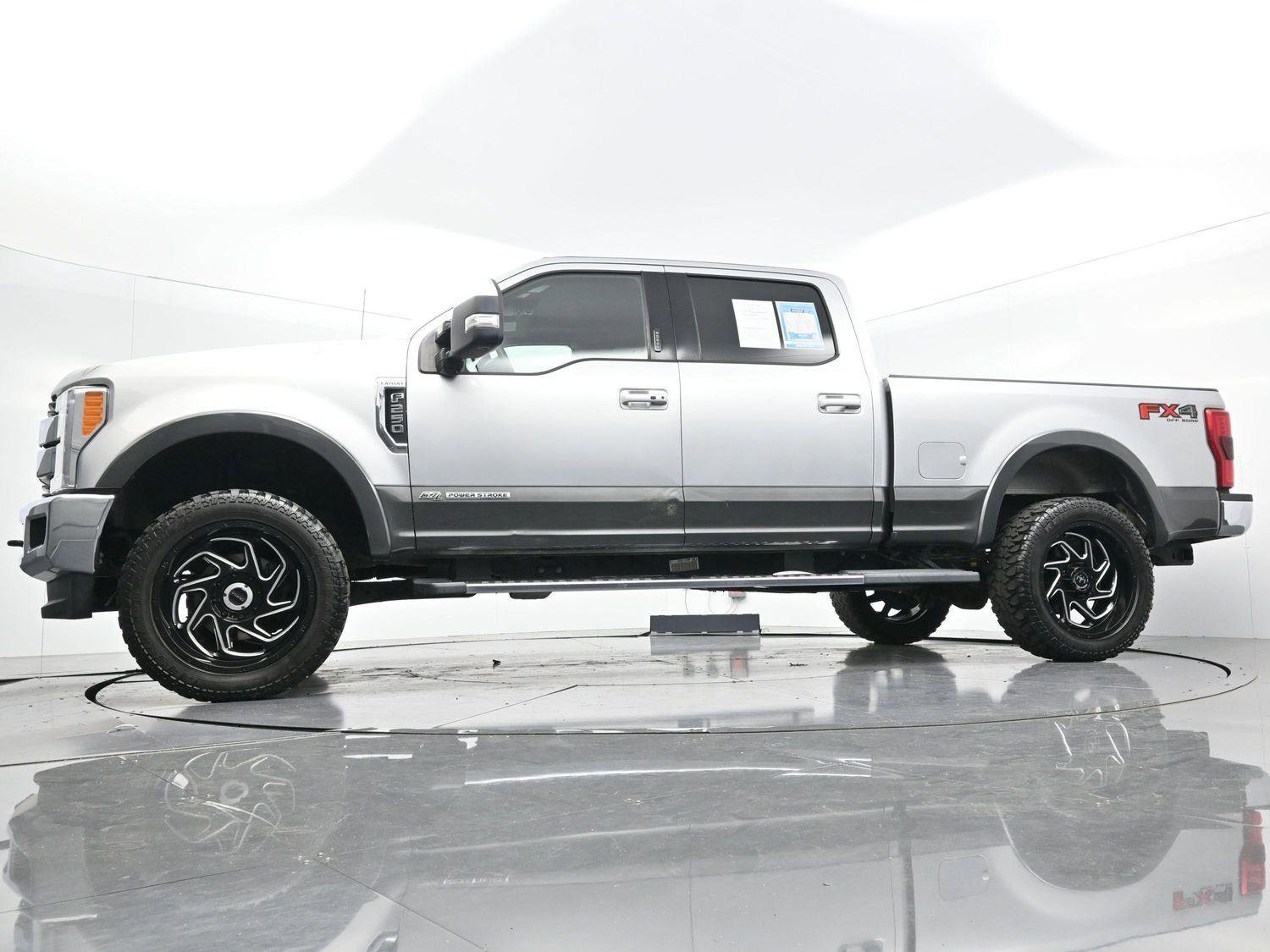 Used 2019 Ford F250 Lariat w/ Lariat Ultimate Package image 53