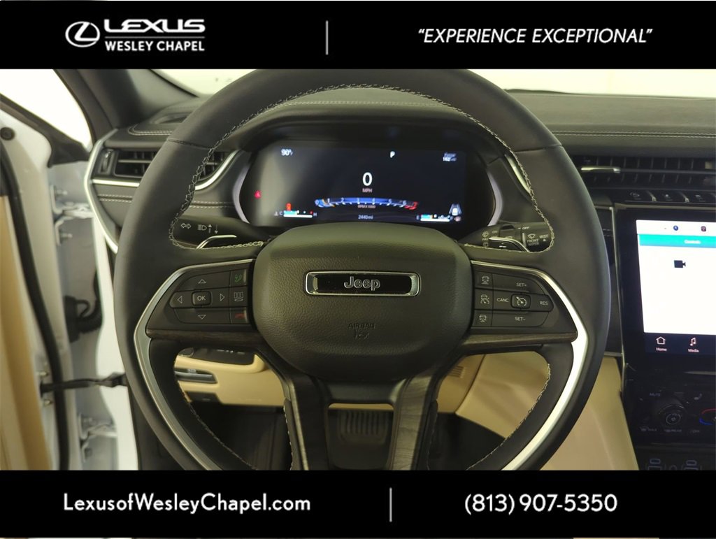 Used 2025 Jeep Grand Cherokee Limited w/ Trailer Tow Package image 29