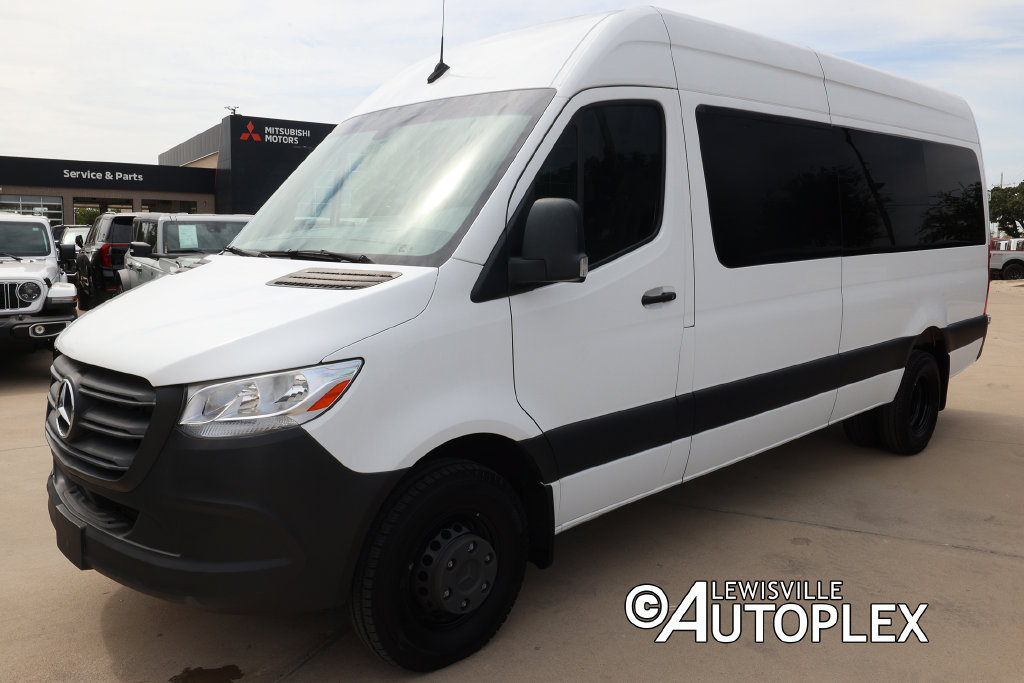 Used 2022 Mercedes-Benz Sprinter 3500 image 9