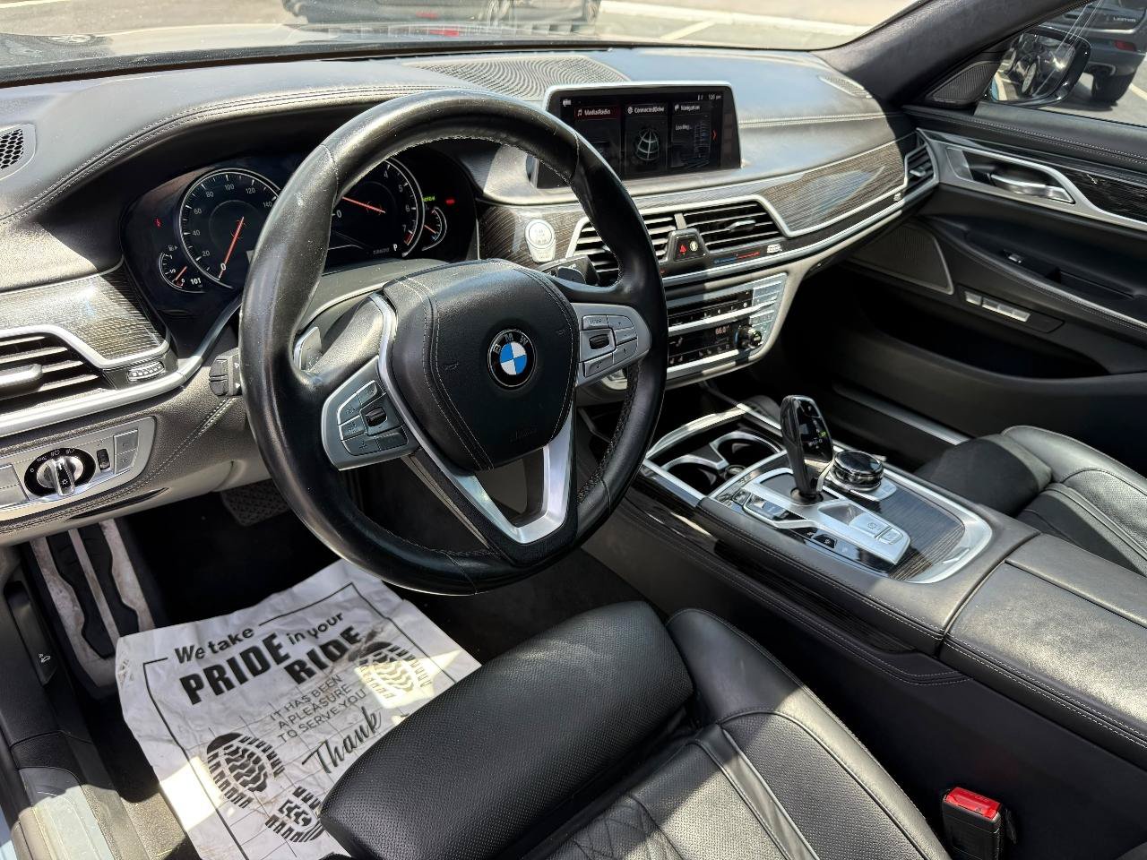 Used 2018 BMW 750i RWD image 13