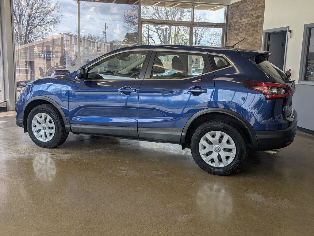 Used 2020 Nissan Rogue Sport S FWD image 4