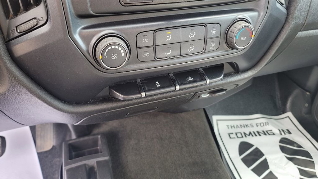 Used 2018 Chevrolet Silverado 1500 Custom w/ Custom Convenience Package image 22