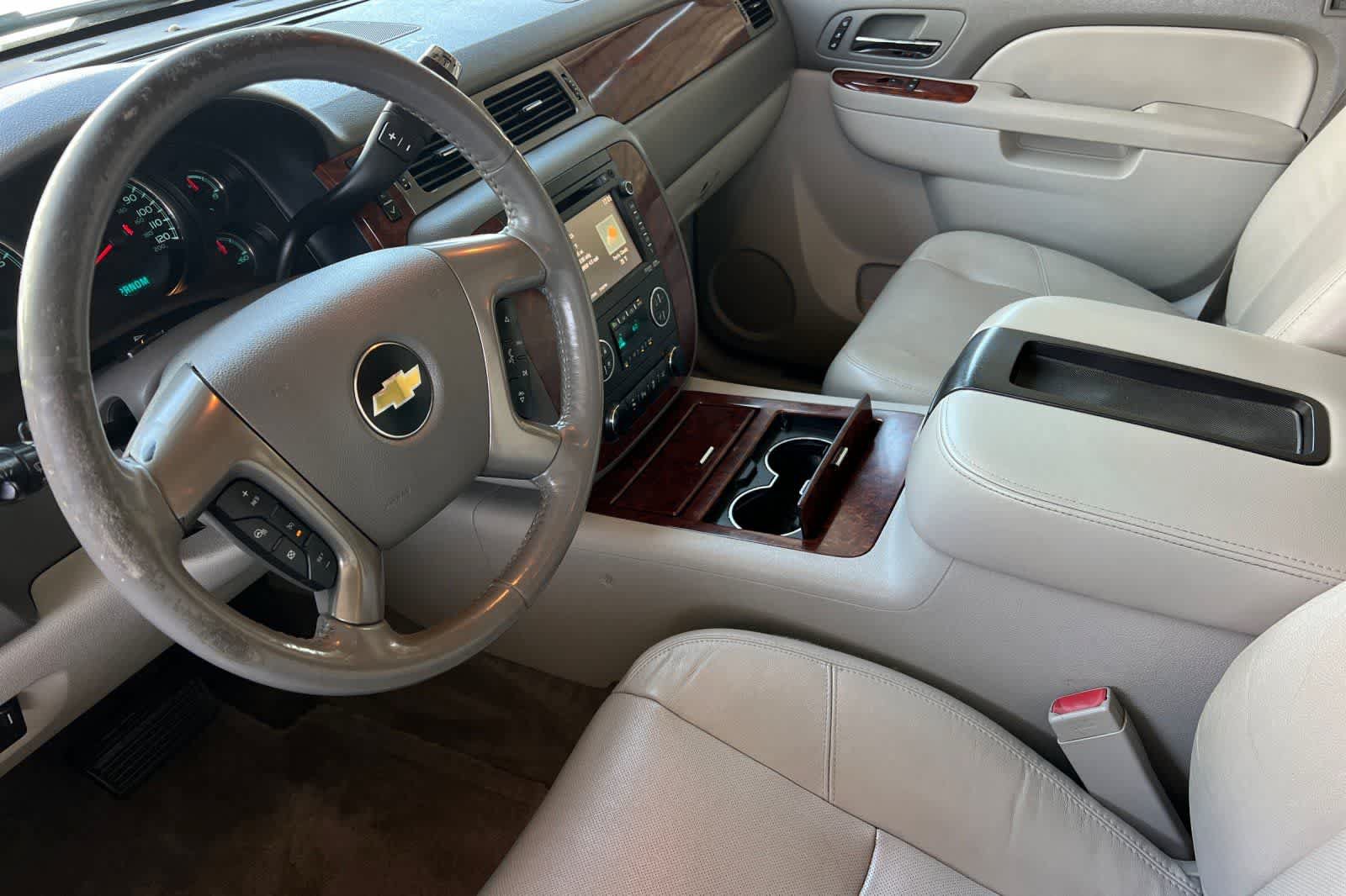 Used 2012 Chevrolet Tahoe LTZ AWD/4WD image 12