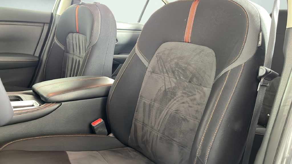 Used 2021 Nissan Sentra SR FWD image 33