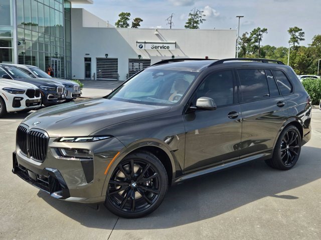 New 2026 BMW X7 xDrive40i w/ M Sport Package