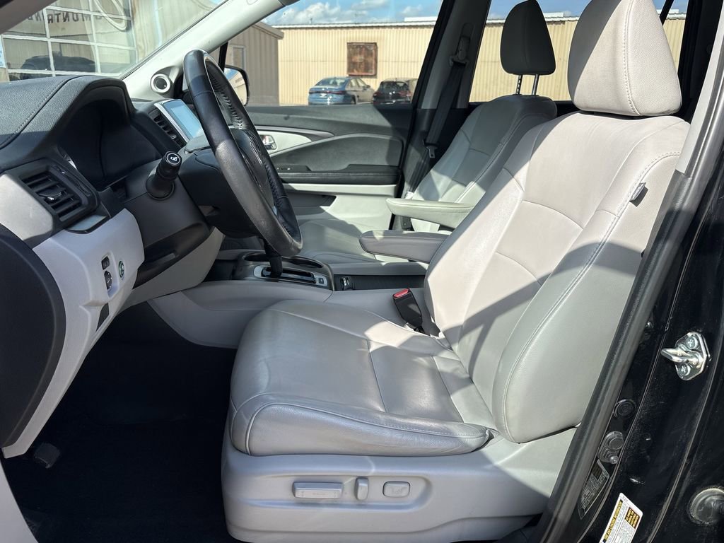 Used 2017 Honda Pilot EX-L image 12