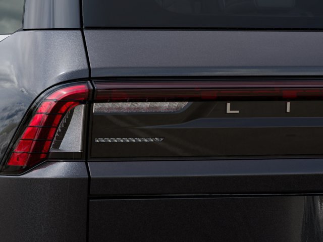 New 2027 Lincoln Navigator Reserve AWD/4WD image 24