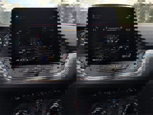 Used 2023 Chevrolet Blazer LT w/ Sound & Technology Package image 23