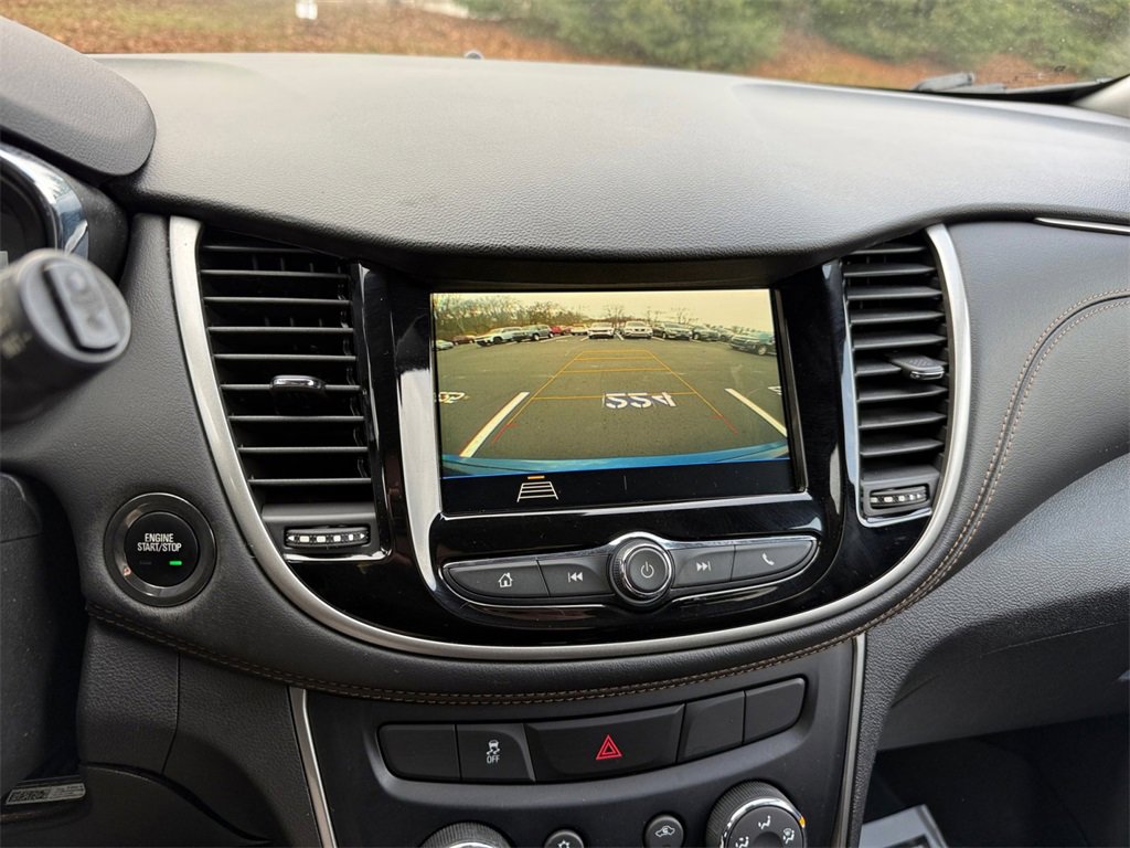 Used 2019 Chevrolet Trax LT w/ LT Convenience Package image 18