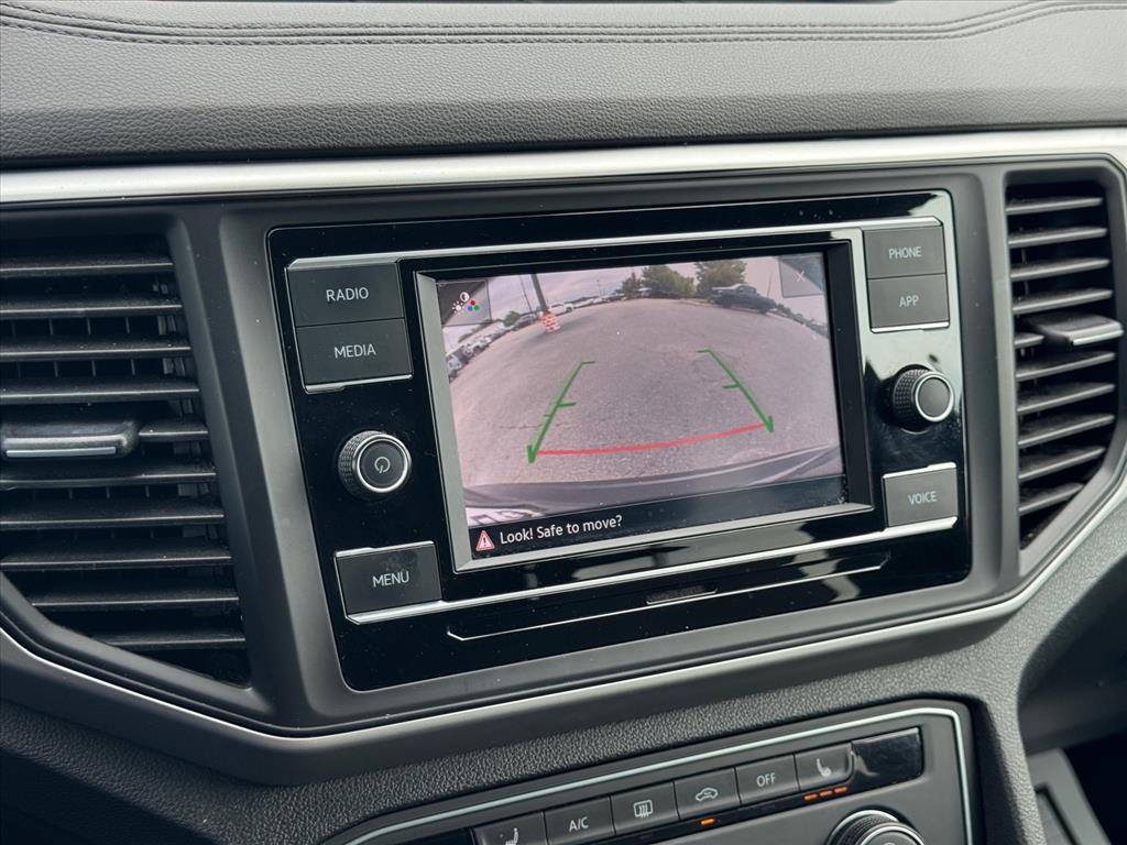 Used 2022 Volkswagen Atlas Cross Sport SE FWD image 24