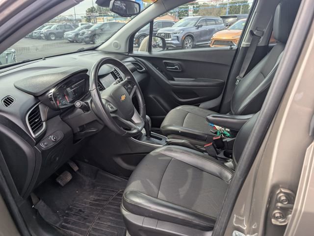 Used 2022 Chevrolet Trax LT w/ Driver Confidence Package AWD/4WD image 14