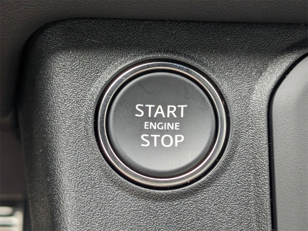 New 2024 Land Rover Defender 130 X image 24