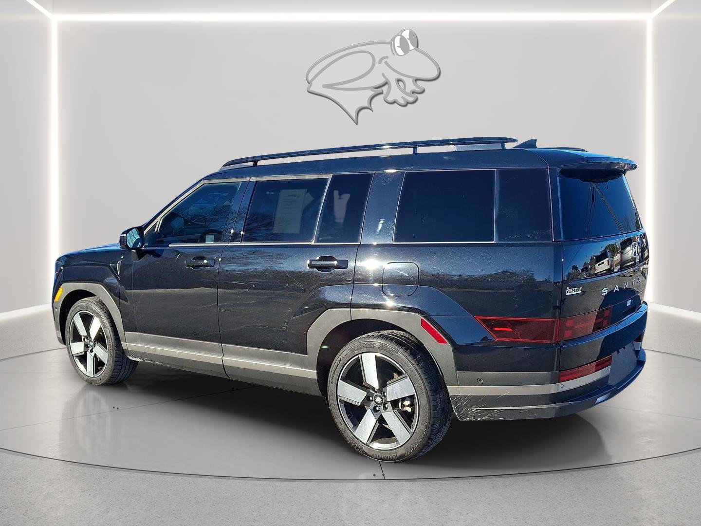 Used 2025 Hyundai Santa Fe Limited image 3