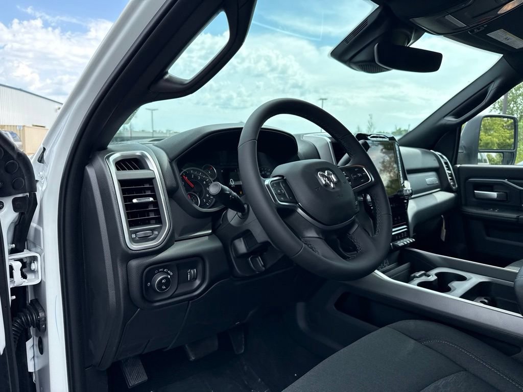 New 2026 RAM 2500 Big Horn AWD/4WD image 22