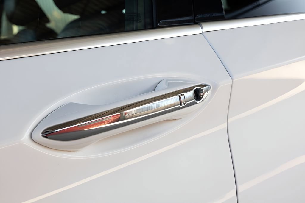 Used 2021 INFINITI QX50 Luxe AWD/4WD image 15