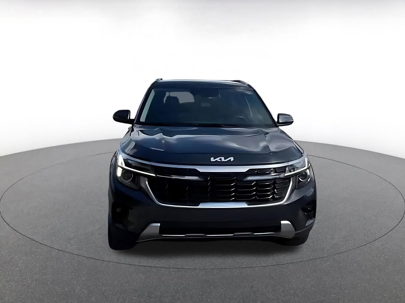 Used 2025 Kia Seltos S image 4