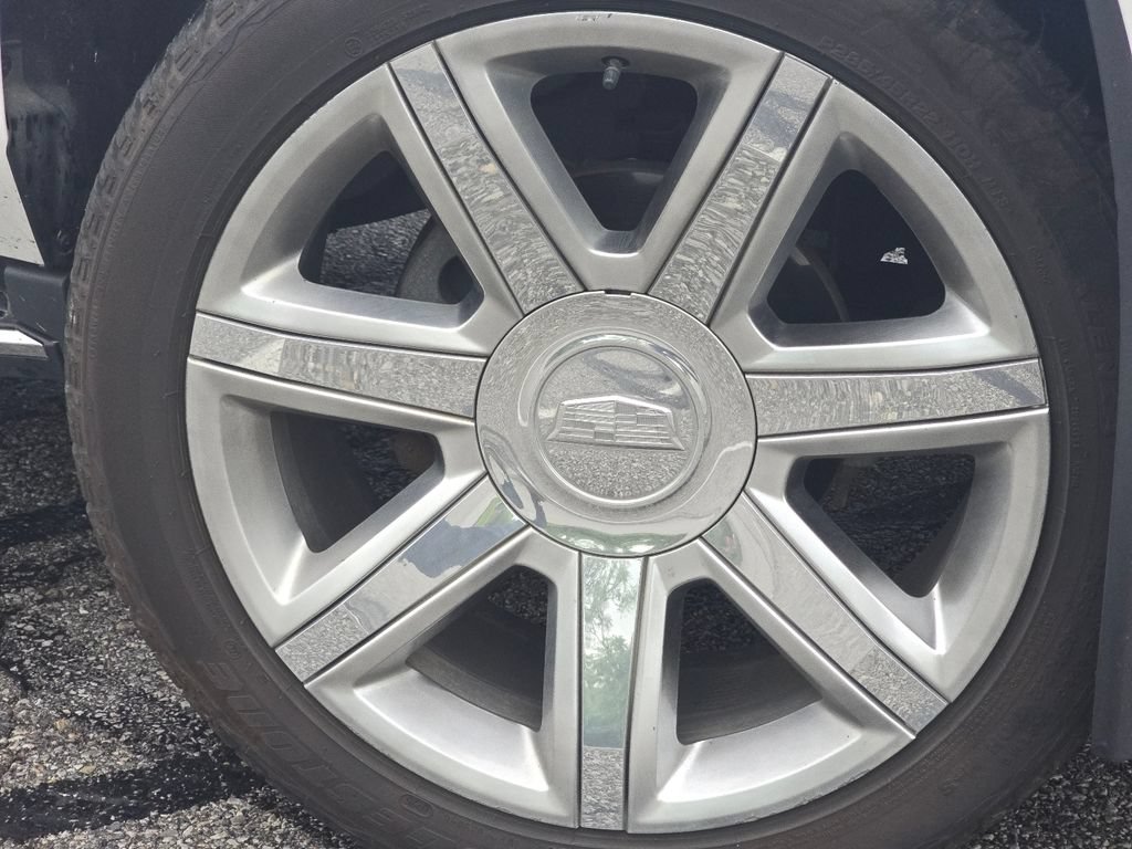 Used 2017 Cadillac Escalade Luxury AWD/4WD image 9