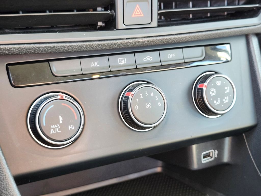 Used 2019 Volkswagen Jetta S image 20