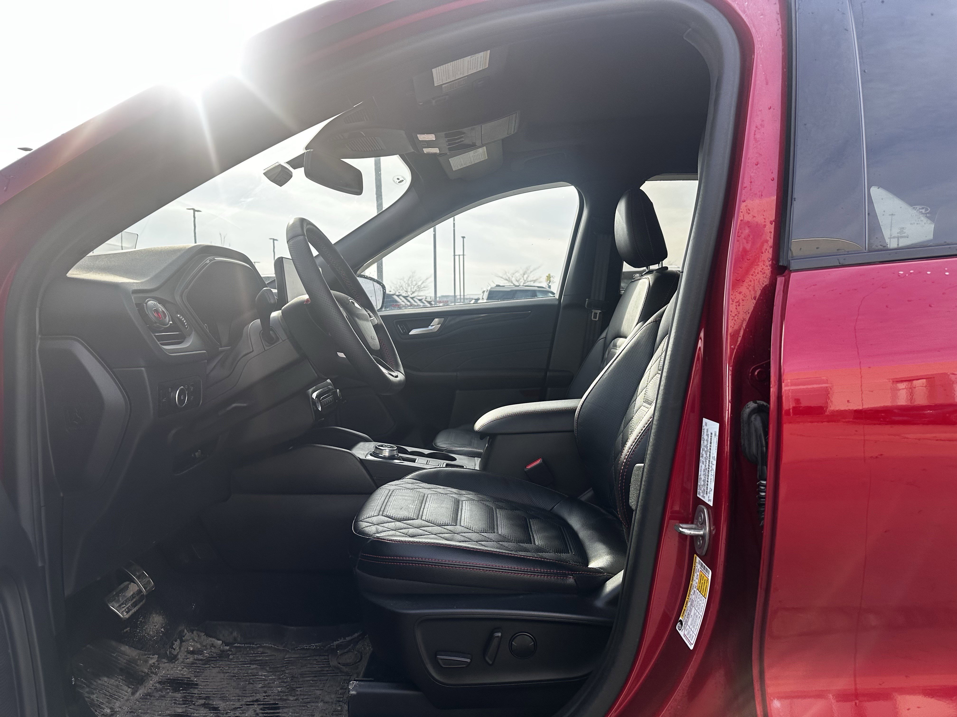 Used 2023 Ford Escape ST-Line Elite w/ Premium Technology Package image 7