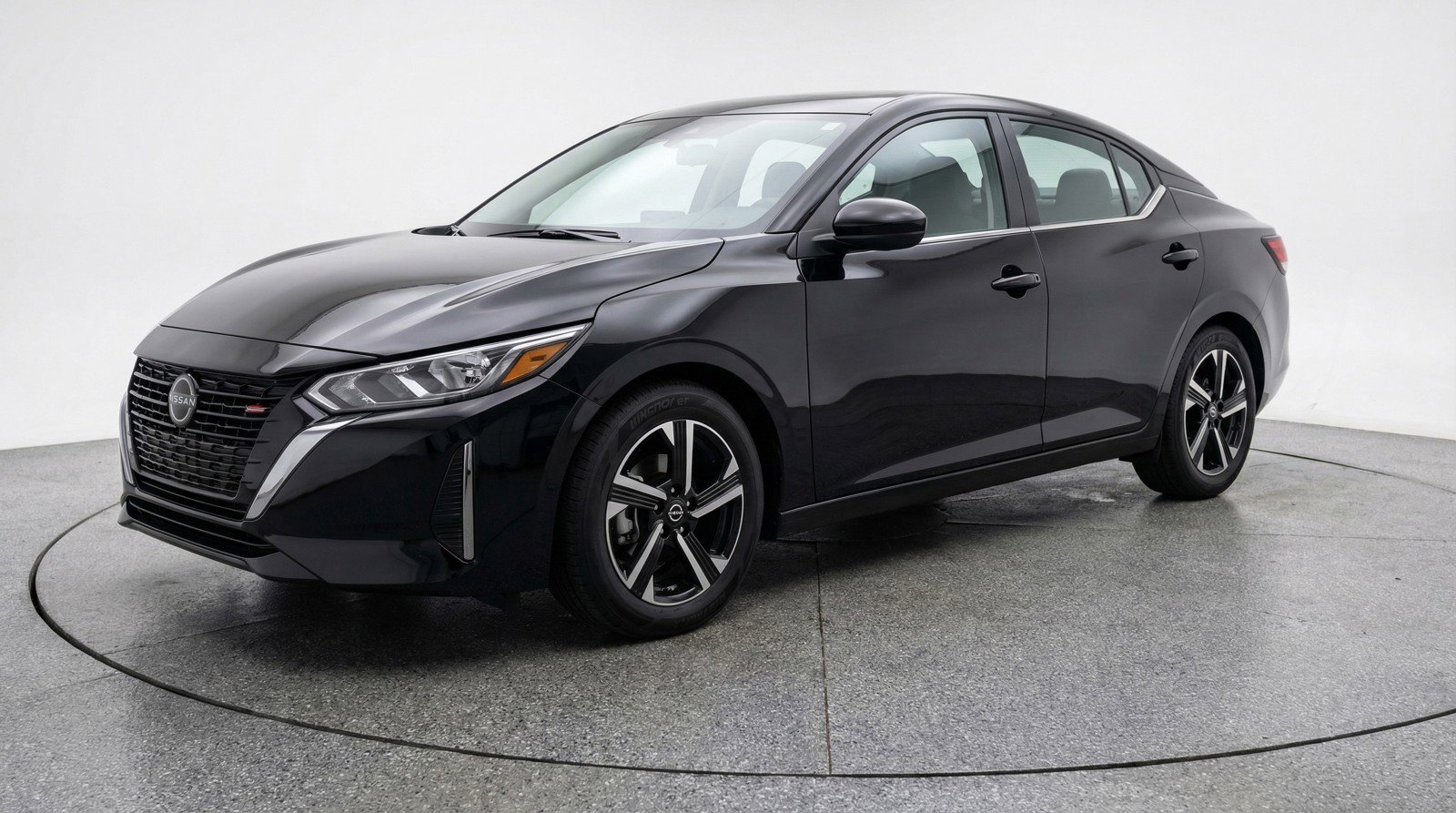 Used 2025 Nissan Sentra SV image 3