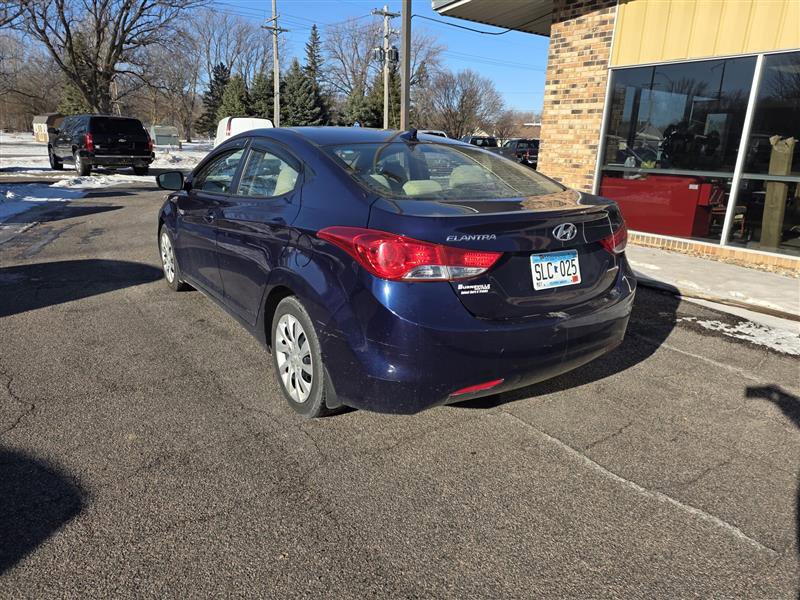 Used 2013 Hyundai Elantra GLS image 3