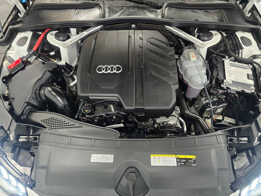 Used 2023 Audi A4 2.0T Premium w/ Convenience Package image 10