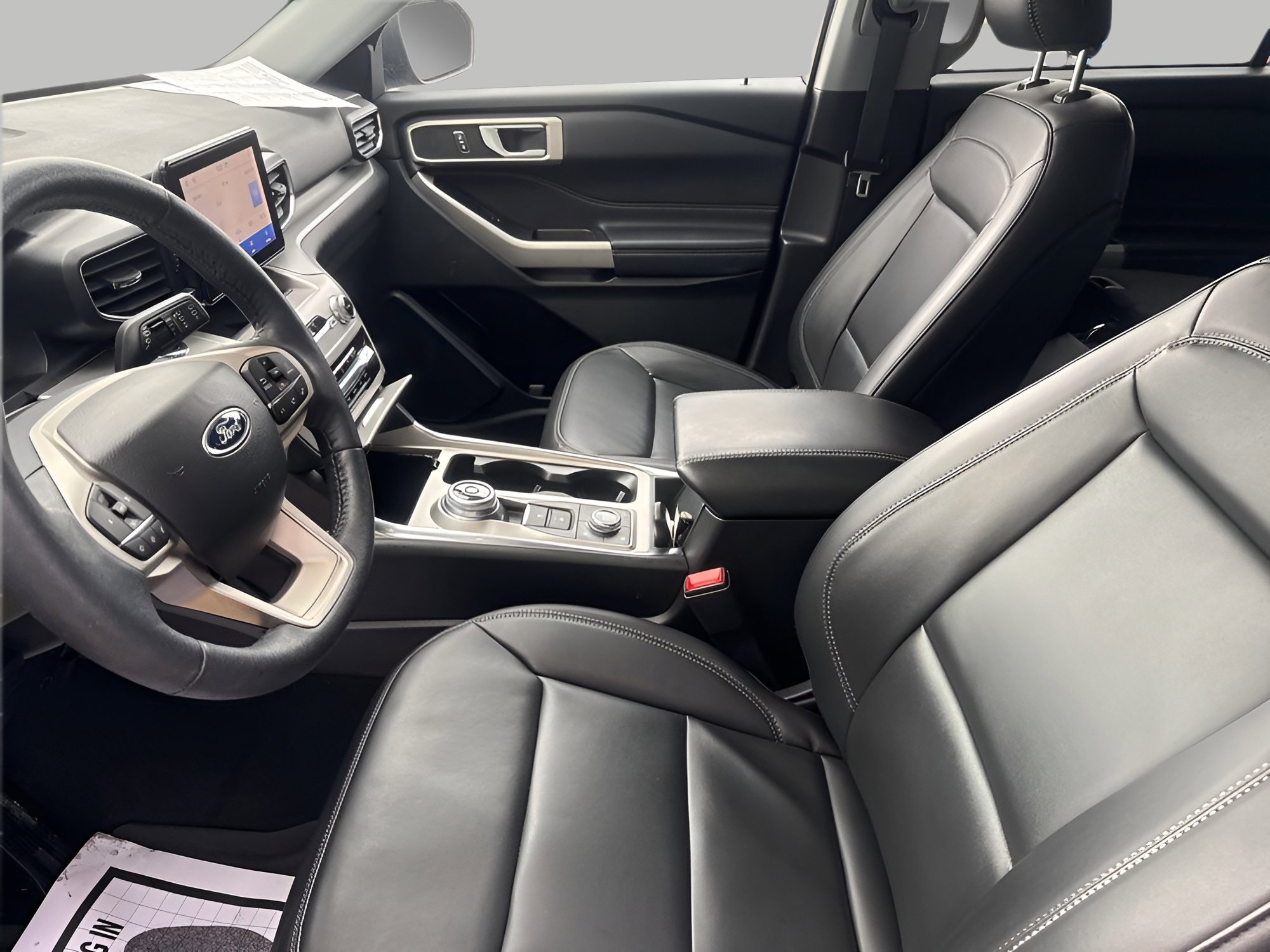 Used 2023 Ford Explorer XLT w/ Equipment Group 202A image 35