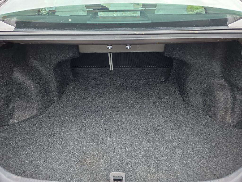 Used 2016 Toyota Camry LE FWD image 28