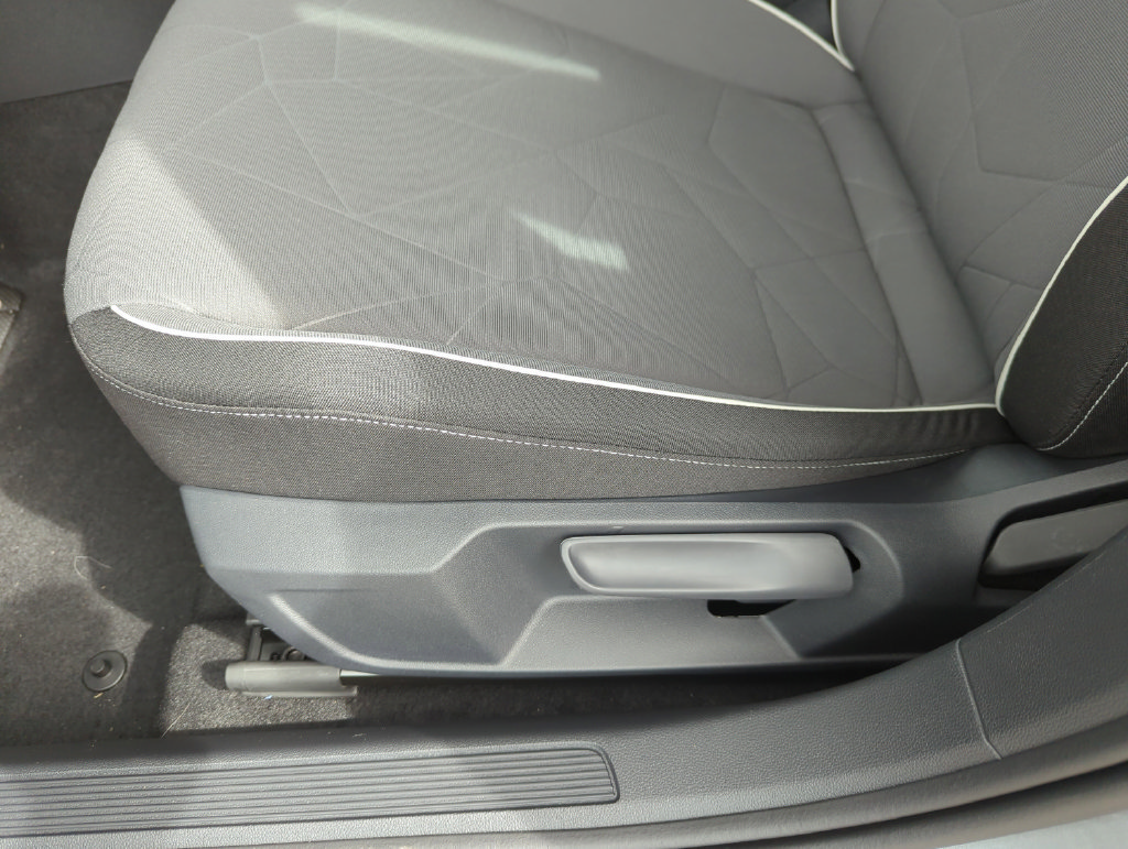 New 2026 Volkswagen Jetta Sport FWD image 43