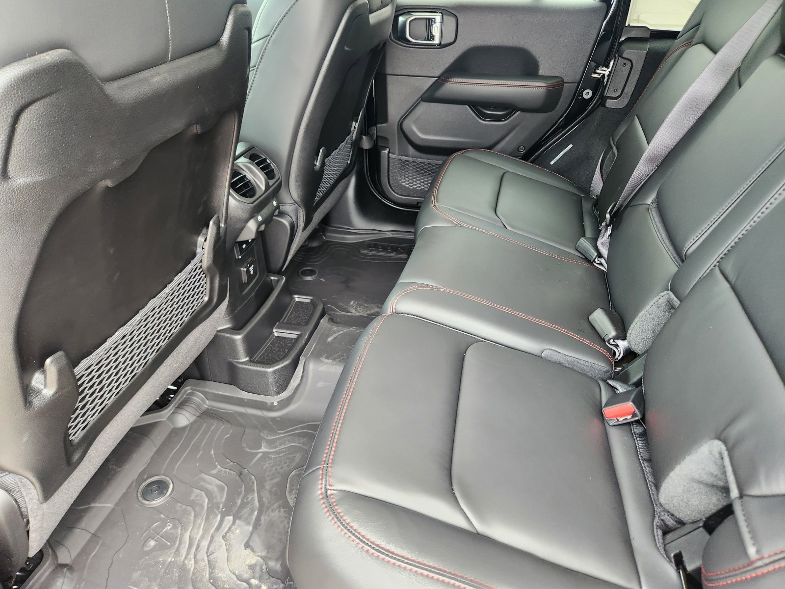 New 2026 Jeep Wrangler Unlimited Rubicon AWD/4WD image 24