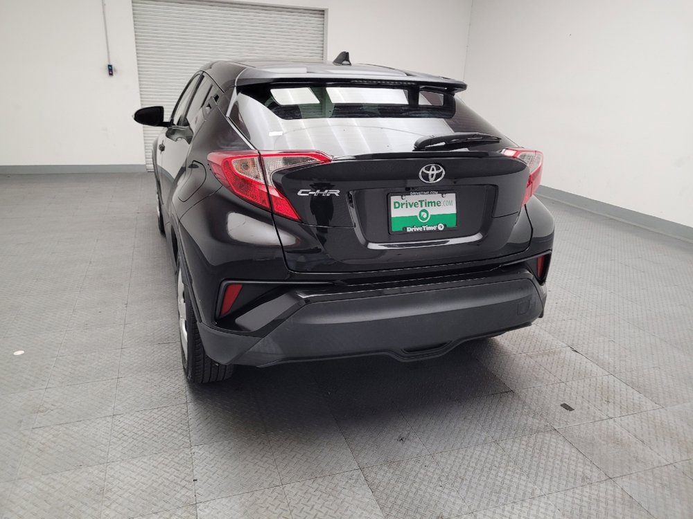Used 2019 Toyota C-HR LE image 6