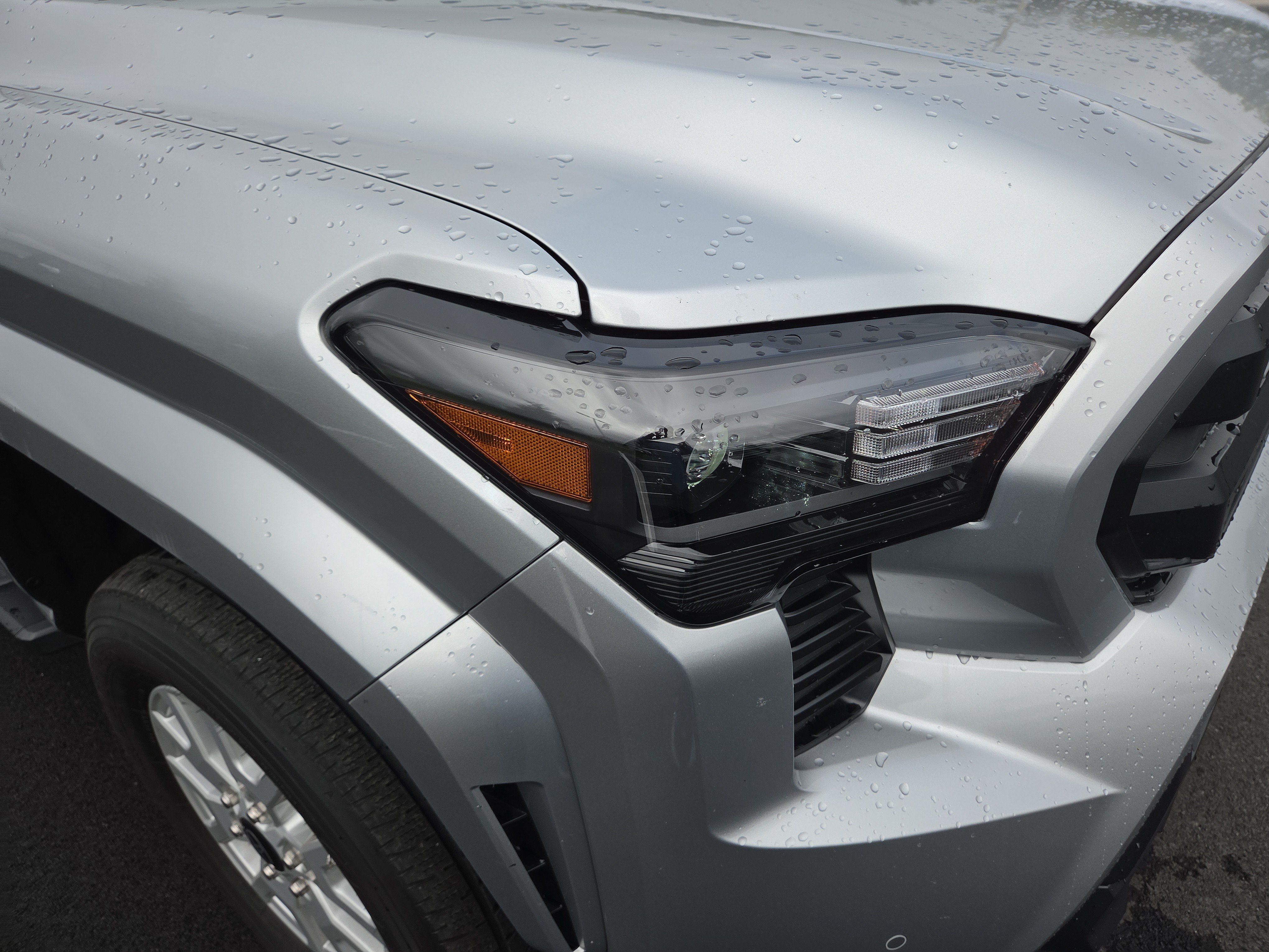 Used 2024 Toyota Tacoma SR5 AWD/4WD image 21