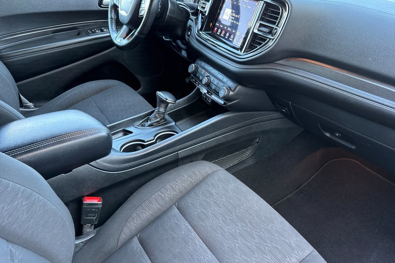 Used 2024 Dodge Durango SXT image 32