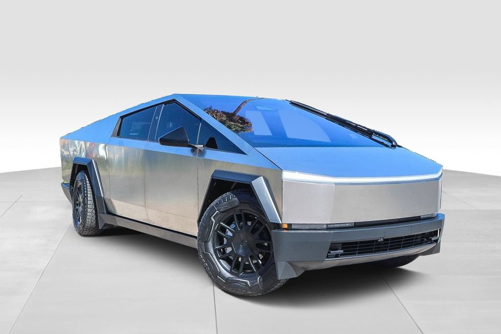 Used 2025 Tesla Cybertruck AWD Crew Cab image 2