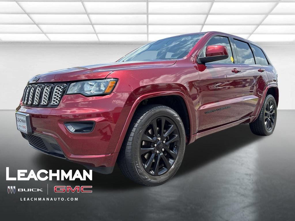 Used 2017 Jeep Grand Cherokee Altitude AWD/4WD image 7