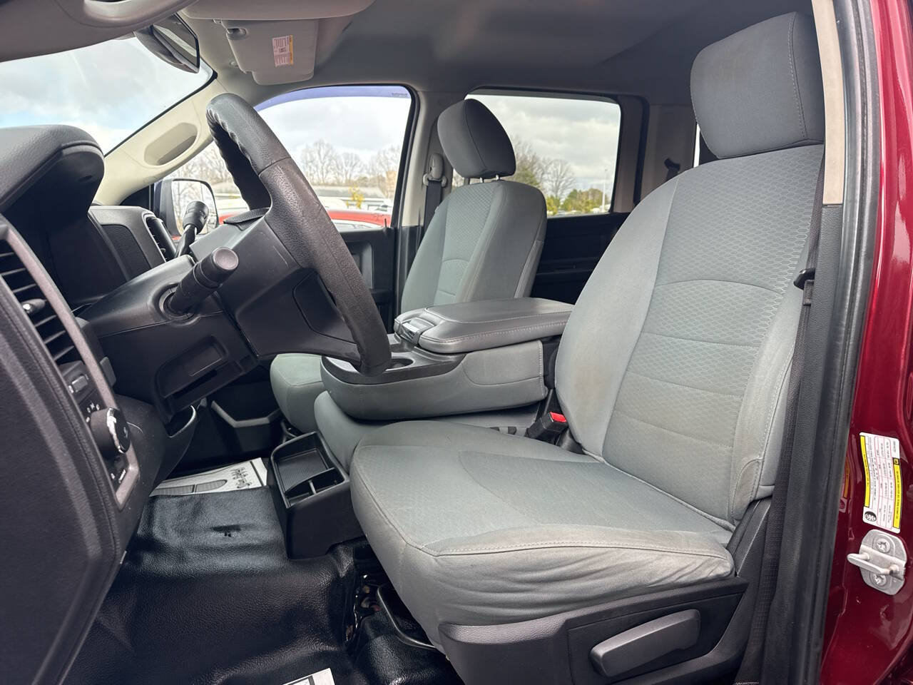 Used 2018 RAM 2500 Tradesman w/ Chrome Appearance Group AWD/4WD image 12