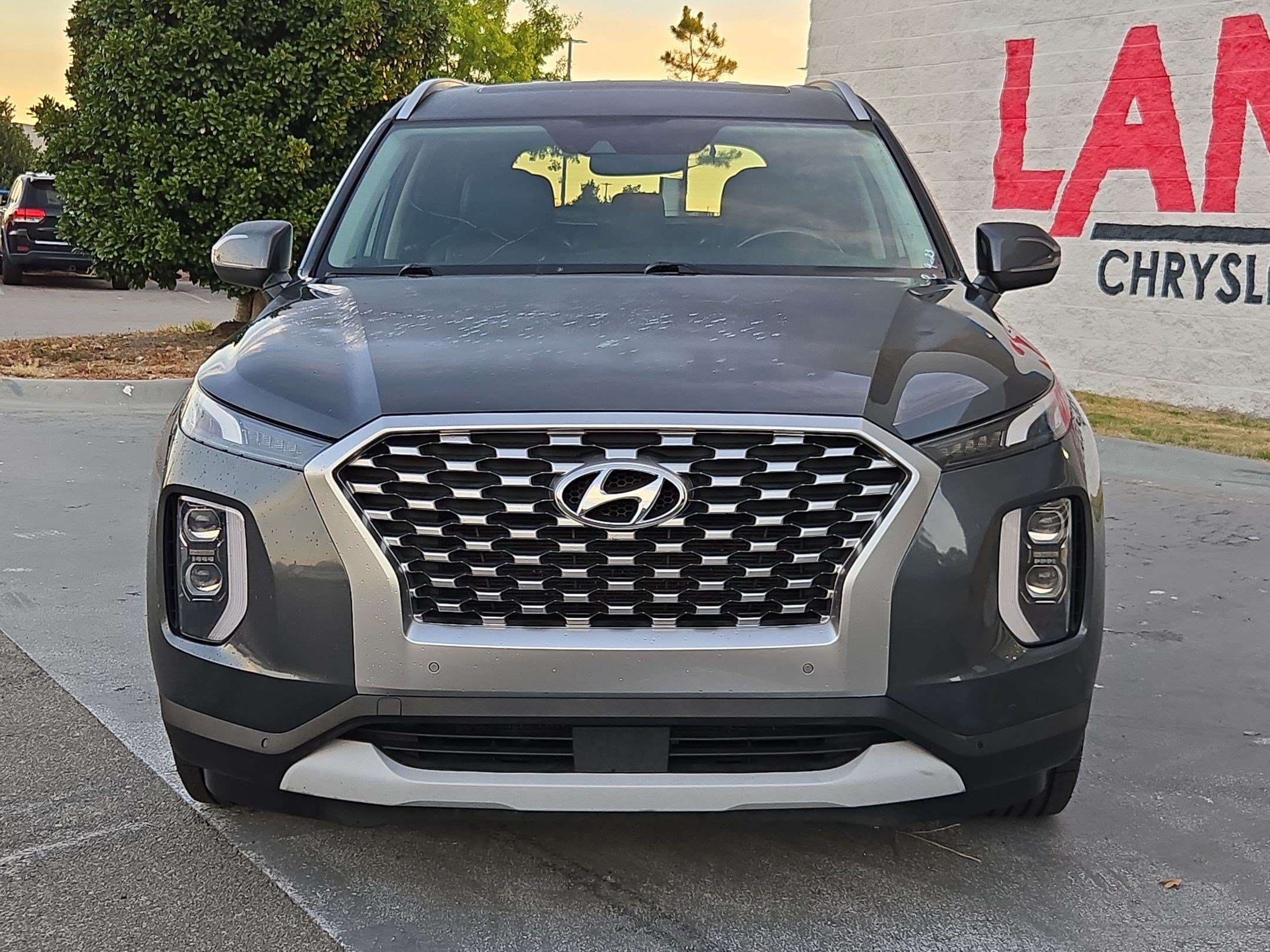 Used 2022 Hyundai Palisade SEL w/ 8P Bench Seat Package AWD/4WD image 2