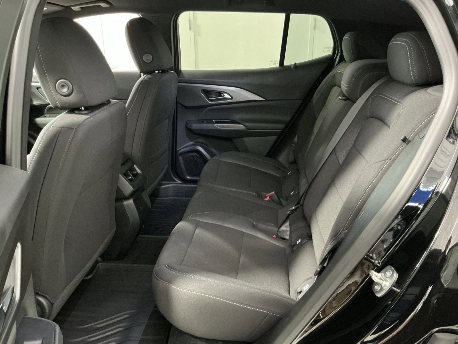 New 2026 Chevrolet Equinox EV LT w/ LPO, All-Weather Mat Package image 31