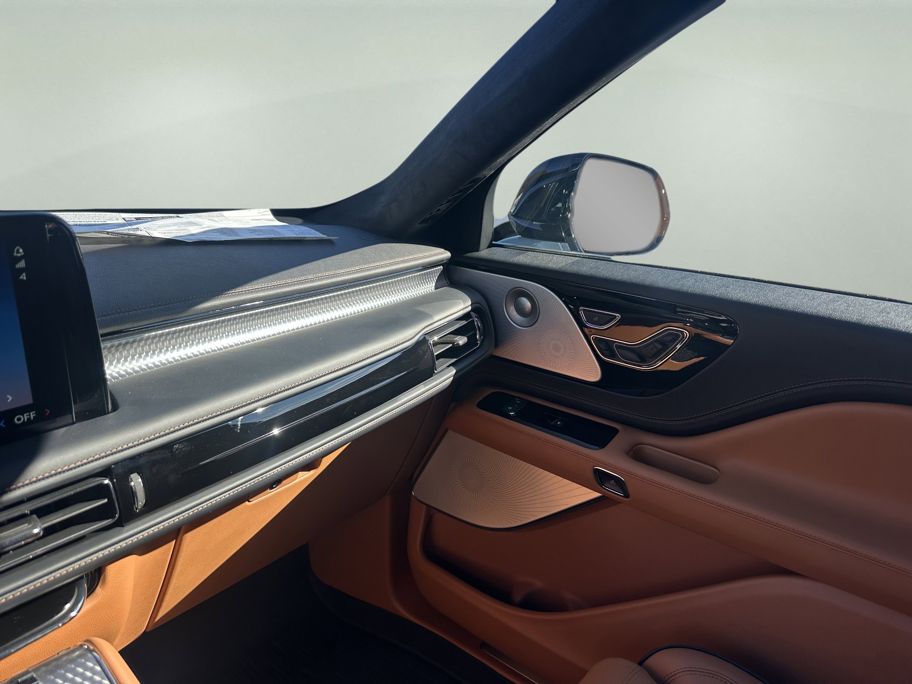 New 2025 Lincoln Aviator Black Label image 18