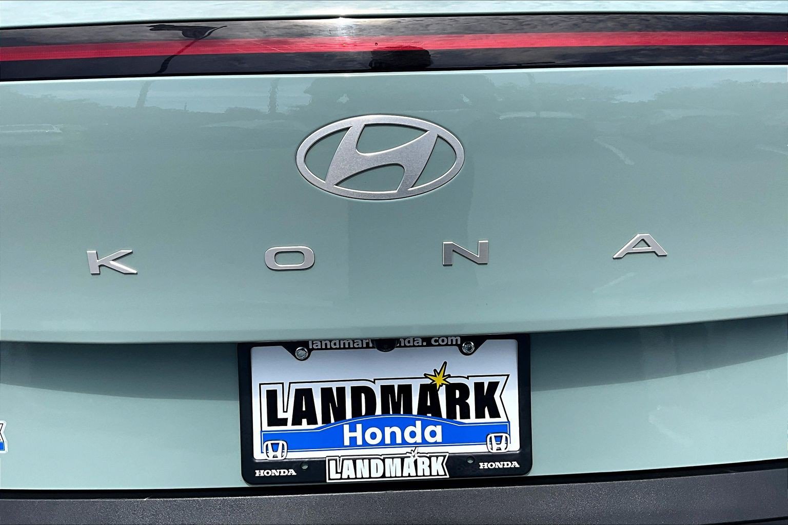 Used 2025 Hyundai Kona SEL AWD/4WD image 32